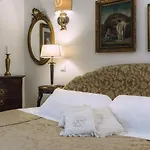 Triskeles Nocleg ze śniadaniem 4*