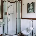 Triskéles 4*